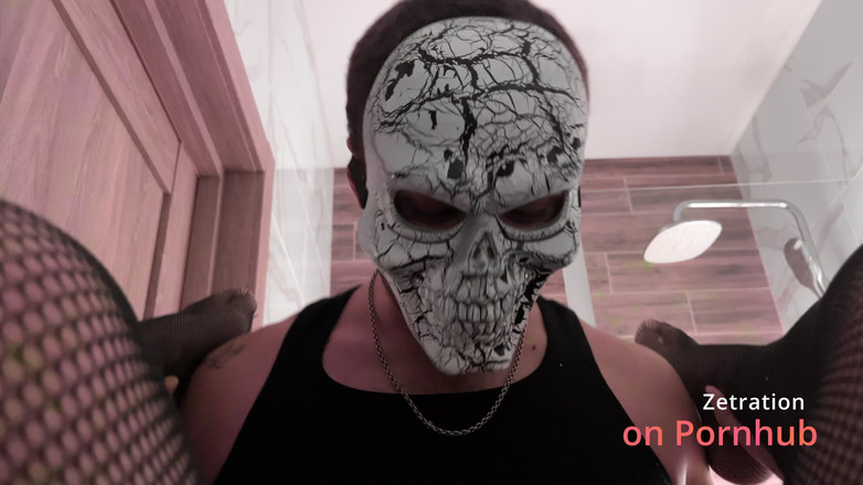 Zetration: Kontol besar si iblis melahapnya