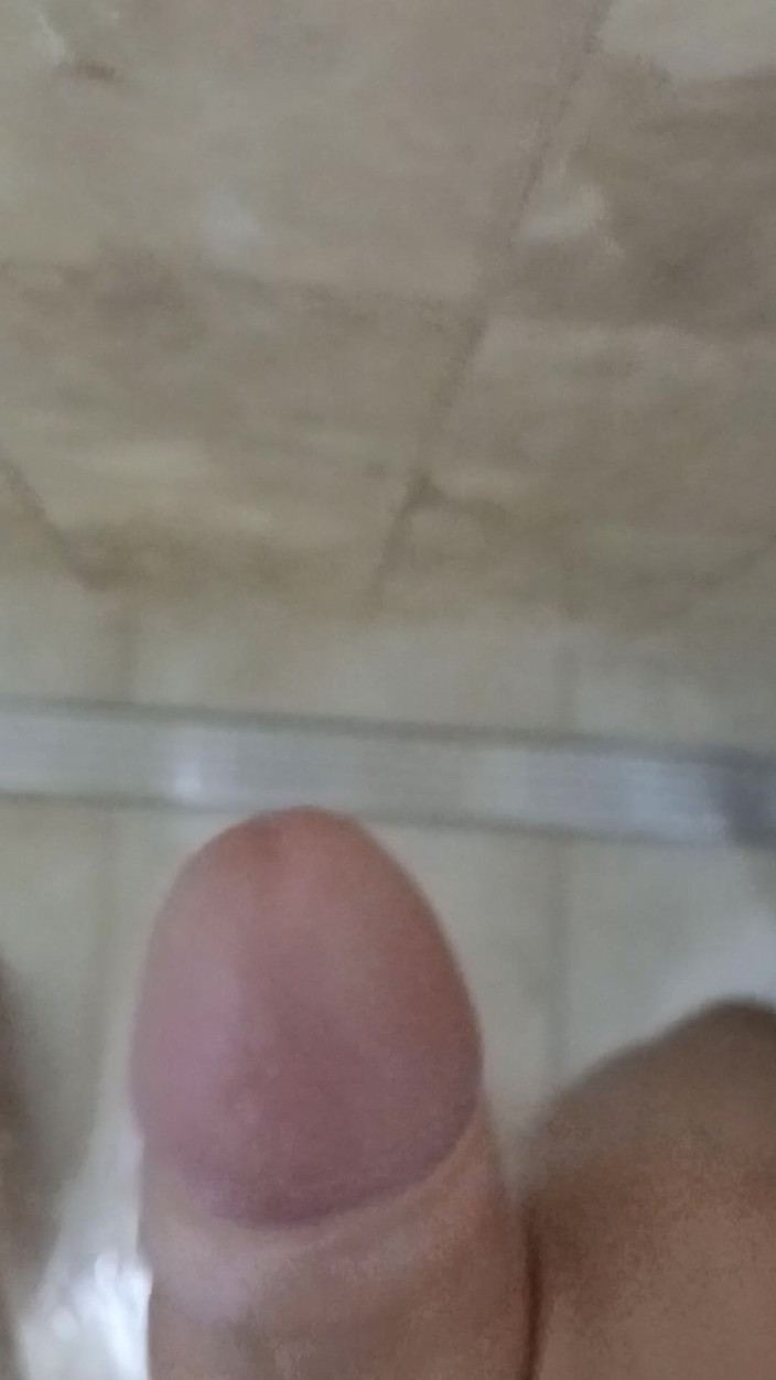 Cunda572: Masturbación en la ducha