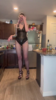 73 Giantess Cooks in Tiny Kitchen