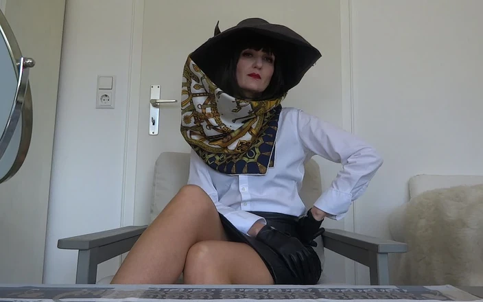 Lady Victoria Valente: Tình nhân trinh tiết: mở lồng cu của bạn