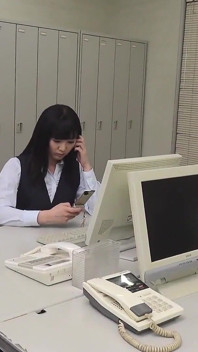 Secretaria japonesa chupa a su jefe antes de quedar satisfecho con Bush