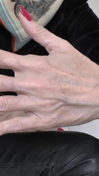 Classic Red Fingernails, Lady Victoria Valente