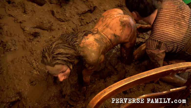 Perverse Family: Perverse Family 38.4 (season 3): Špinavá Kočka Ošukaná Ve Špinavém Pokoji