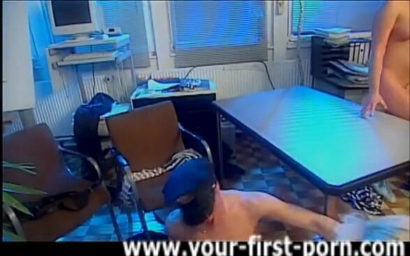 GERMAN PORN CLASSICS: Keuschung im frauengymnastikraum - duke-video