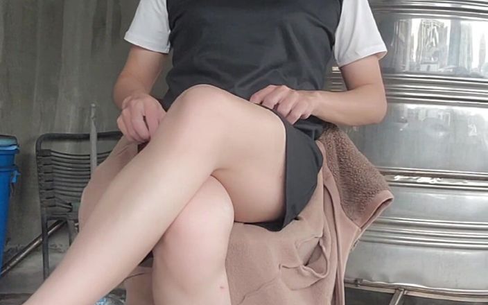 Taiwancdgirl: Byłoby ekscytujące, gdybym mógł tutaj uprawiać seks.
