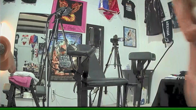 There is no safeword: 穿戴式假阳具的故事 - 每日女插男第122天 - 他不能停止射精，然后我操我自己