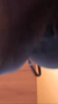 Sólo masturbace zralé blonďaté dámy s velkými prsy