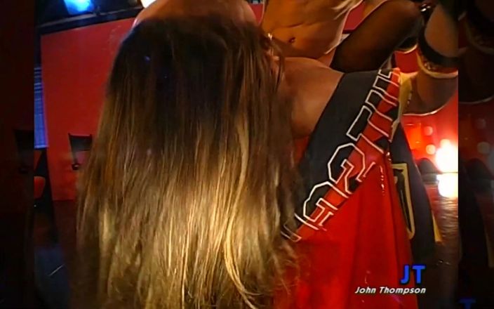 German Hardcore Gangbang: Ggg gangbang tedesca - sventrata dalla folla
