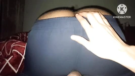 Un prof indien gay avec une grosse bite monstrueuse se fait baiser à minuit