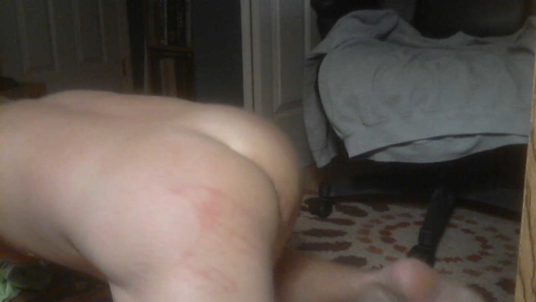 RobertLacrosse: J’adore un gros jouet dans mon cul