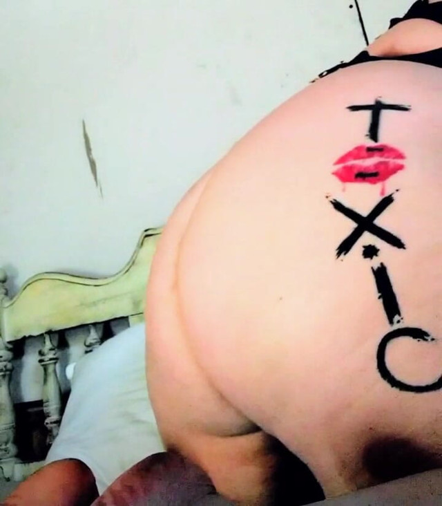 BBW Riding Fist and Arm (The Toxic Piggy)