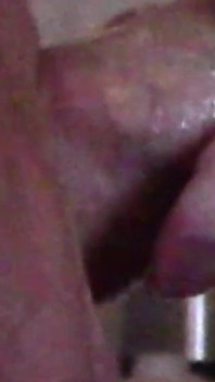 Muie cu milf vedere de aproape cu o încărcătură uriașă de spermă pe gura mea