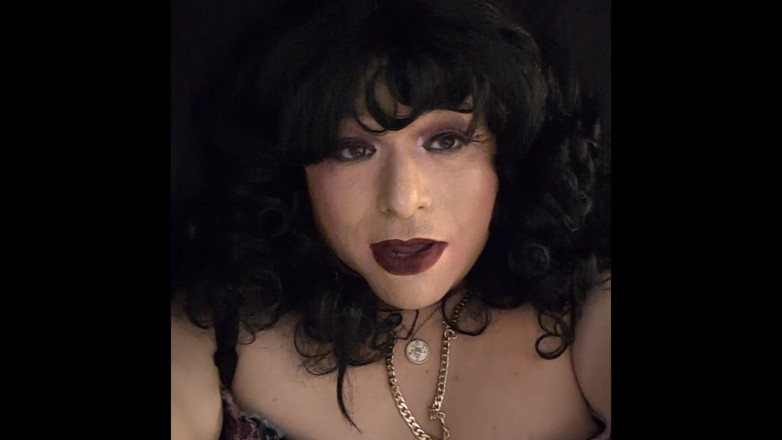Tongue Lashor 69: Happy Holidays