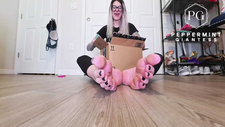 Peppermint Giantess: 67 Tall Giantess Barefoot Plushie Crush: Size 16 Toes Tear Open &amp;...