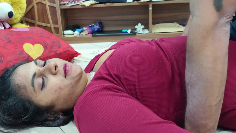 Vaishnavysharunraj: 핫한 넥 키스 파인더 보지 문지르고 핥기