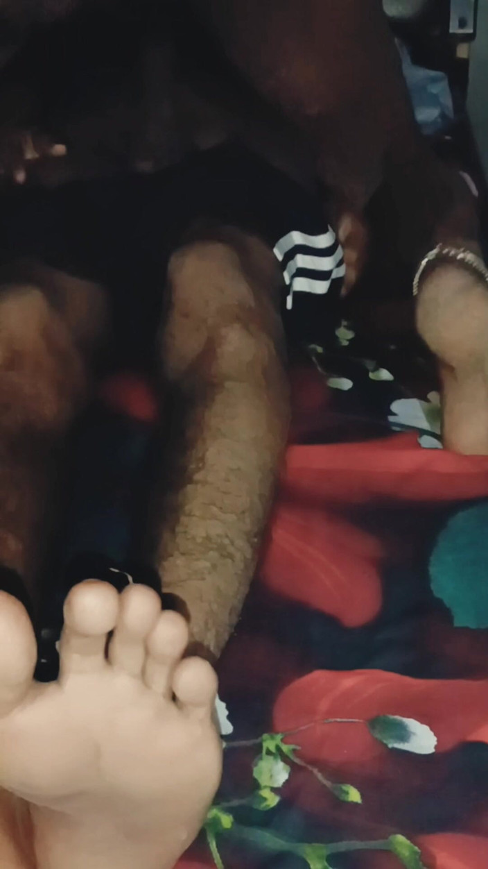 Sandeepp: Mon demi-frère dans ma chambre, sexe et branlette X, desi...