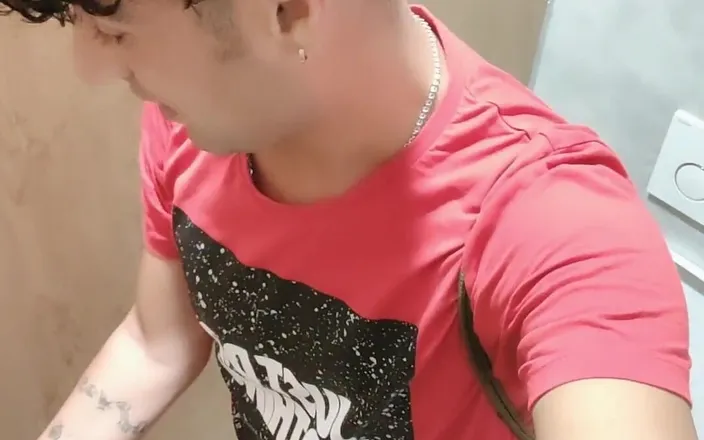 Idmir Sugary: Jerk off at the Toilet with Door Open - Almost Caught...