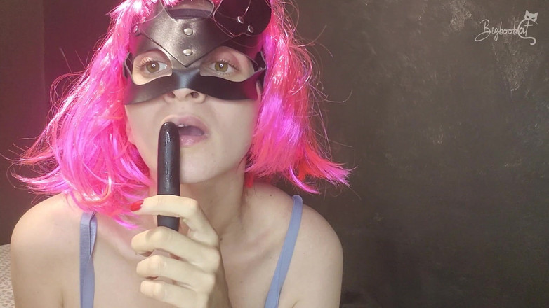 BigBoobCat: Ahoj, jsem kotě tvých snů. Chceš si se mnou hrát? Čekám...