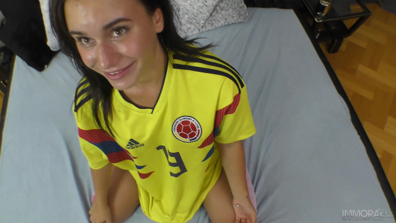 Immoral Live: Sora vitregă excitată Lana Roy își seduce fratele mai în vârstă și are...