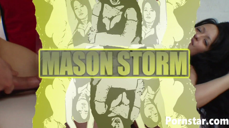 Pornstars: Big Titted Mason Storm lubi być pieprzony i pieszczony