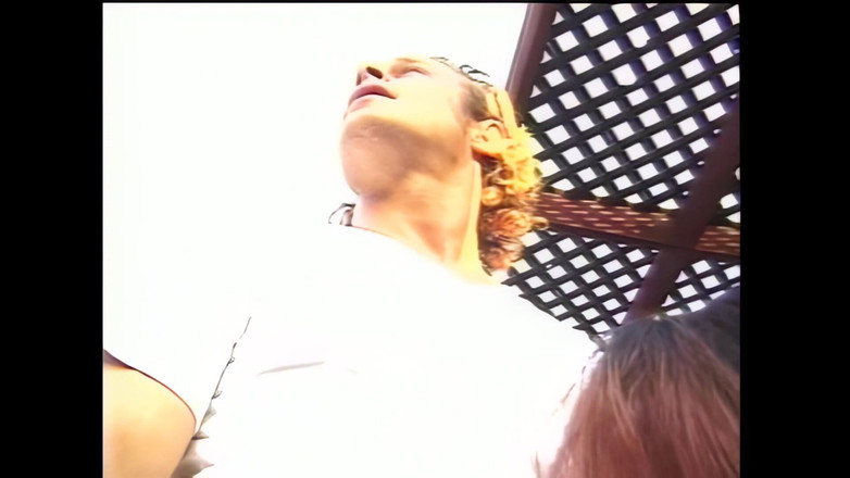 Shemale Vintage MegaStore: La ragazza trans con un grande cazzo domina il suo...