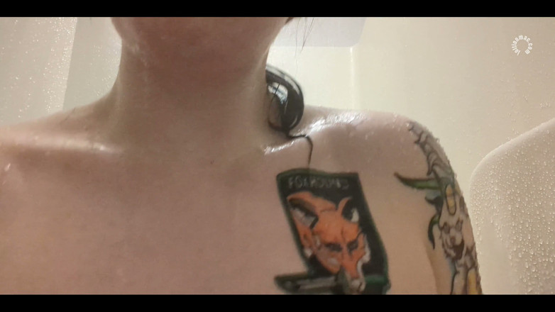 Joltionmac: I tried to keep my phone in the shower