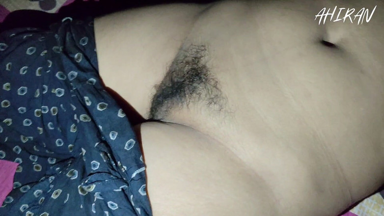 Aahan Ahiran: Hairy Pussy Vagina Review i Forplay z jej chłopakiem w...