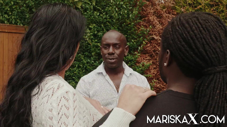 Mariska x: Mariskax TEXAS Patti दो बड़े काले लंडों द्वारा दोहरी भराई