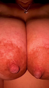 Huge J Cup Saggy Udder Show