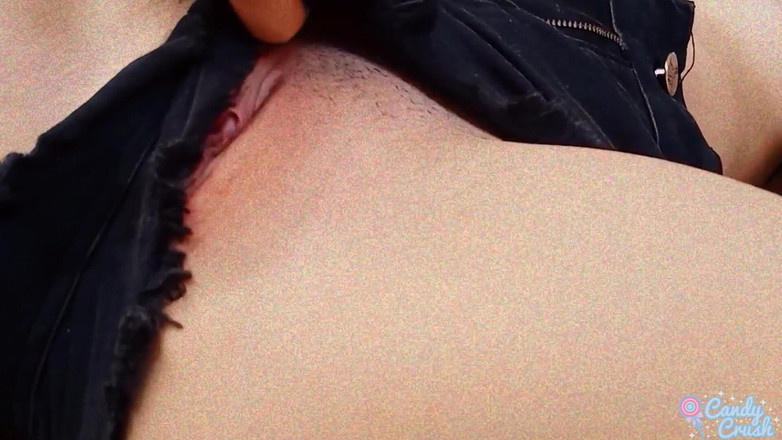 Candy Kush: – Senin için amıma mastürbasyon yapmayı seviyorum aşkım.