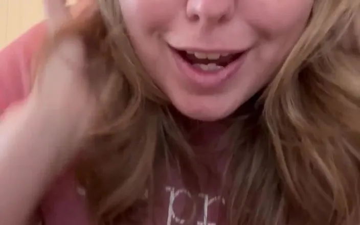 KinkyKatie: What Do You Think of My New Hair?