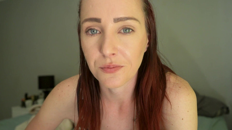 Alicia Robertz: Smoking Menthol 120s