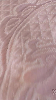 Drobná 19letá amatérská černá dívka W Malá prsa šuká její kundičku W dildo až do orgasmu v sólovém videu