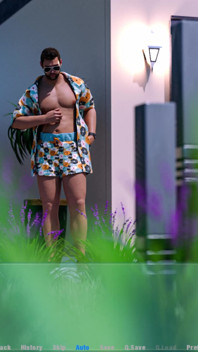 Mundos alternativos 1, pasaré todo el día con estas mujeres en la piscina