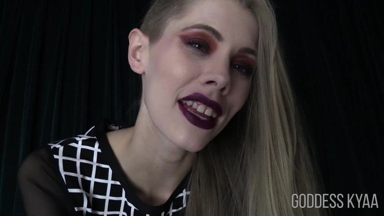 Kyaa Chimera: Uzun sarışın saç takıntısı