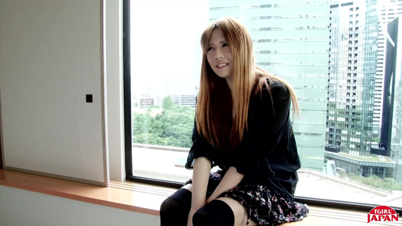 Tgirl Japan: Newhalf redhead Kana Hoshino jacks off