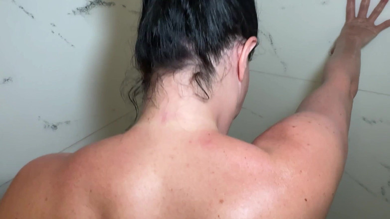 Jasmine Jae: Massör duschknull