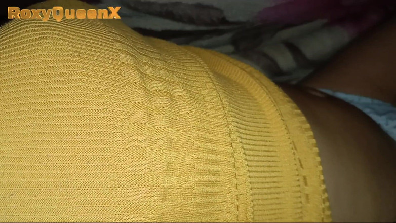 RoxyQueenX: 我18岁的继妹让我借钱，然后我利用了她