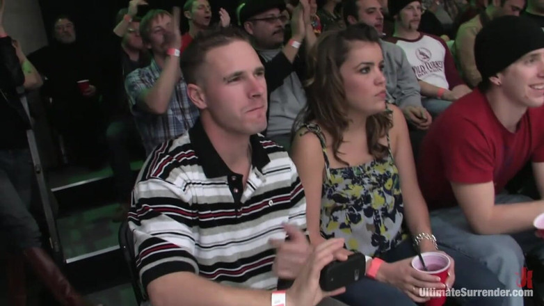 Ultimate surrender by Kink: ライブタッグチームリーグ チームパープル(3勝1敗) VS チームレッド(3勝1敗)