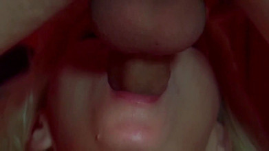 MILF stars: ハイヒールを身に着けたストッキング熟女がお尻砲撃