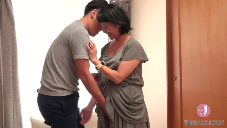 Celebrity Japan: Agățând soții în vârstă de 40 de ani, înainte și după, schimbându-se de la...