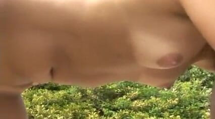 Hot Pornstars: hot kaale baal vaali beb samudr tat par do ajanbiyon...