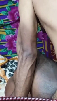 Un mari embrasse ta culotte