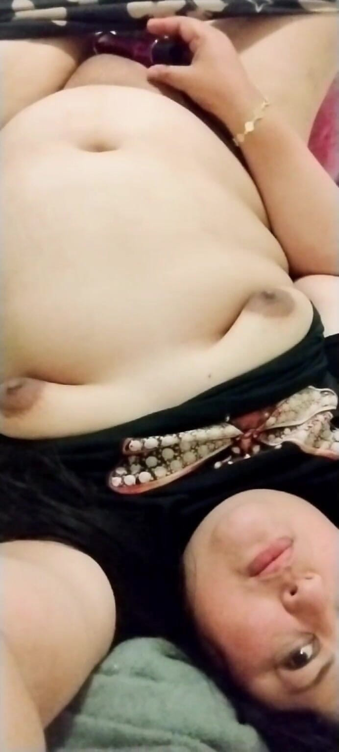 Bridivine: Tonton Saya Bridivine, melancap sehingga saya pancut di seluruh dildo...