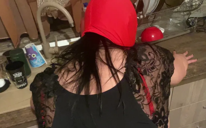 MilfyCalla: The Secretary Was Naughty