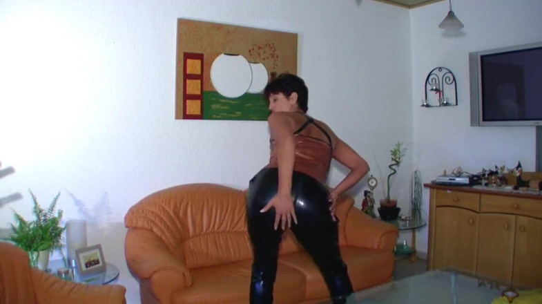 Rubber & Clinic Studio - 1ATOYS: Bizarre outfit - kinky walk around with pissing fun