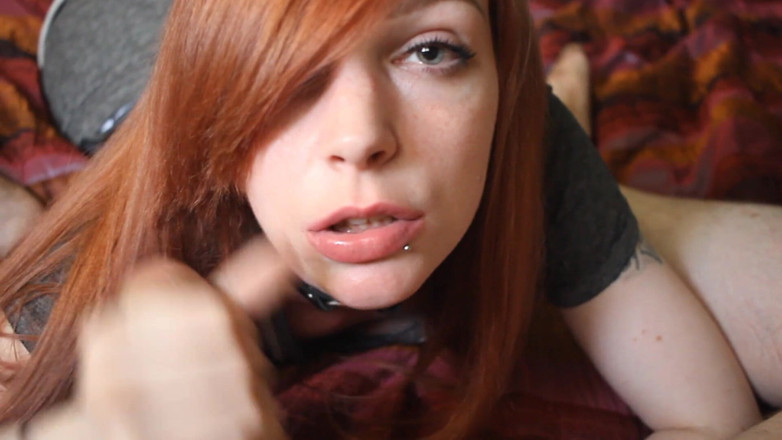 GamerGirlRoxy: Daddys little whore after class chores