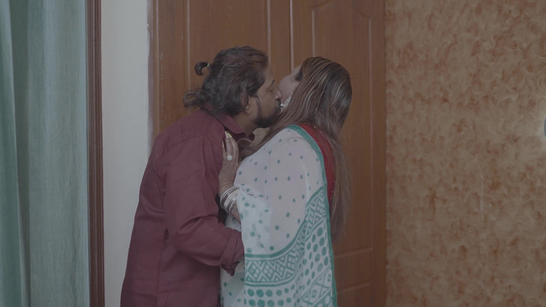 HotMaal69: Makcik panas India menggoda jirannya dan dapat zakar keras besar –...