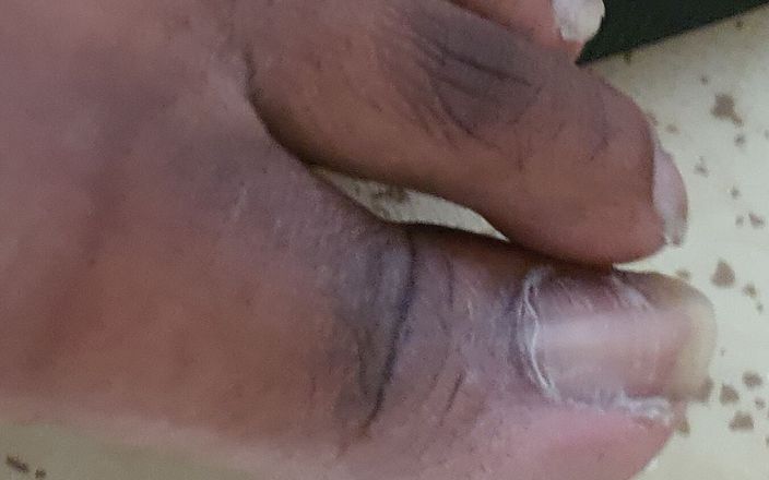 Mini biscuit: Ask Me What You Want to See