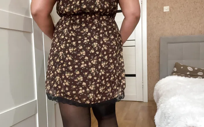 Lux Eva: Sexy Sheer Pantyhose Develop Well on My Ass